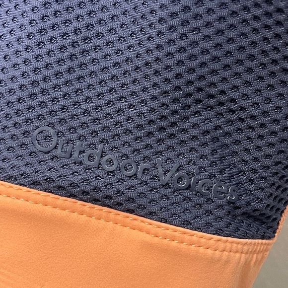 Outdoor Voices Powerhouse Coral/Navy S/M DD Cup Sports Bra 11018 - Picture 3 of 8